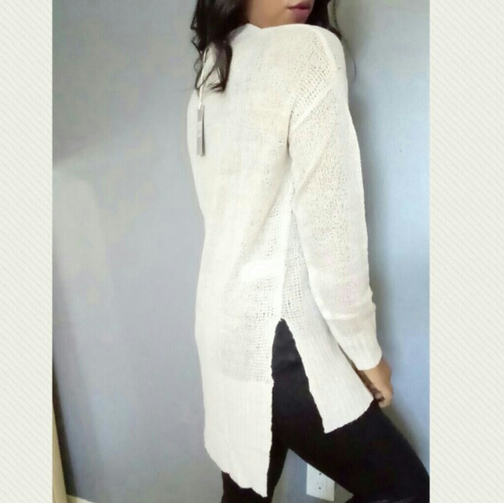 CREAM CROSSFRONT SWEATER - Picture 3 of 5