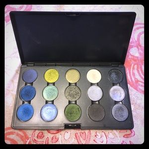 Authentic MAC eyeshadows palette