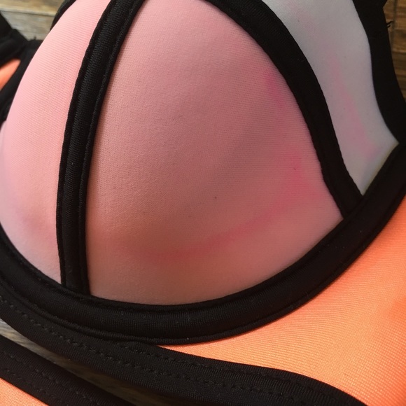 Triangl bathing suit in good condition - Picture 4 of 4