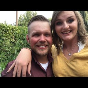 Meet your Posher, Eliza