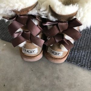 Ugg boots size 8 toddler