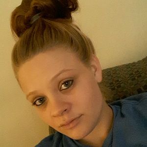 Meet your Posher, Kaylie