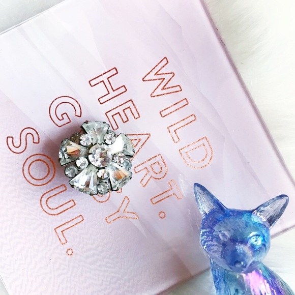 . {WINTER IS COMING} Snowflake brooch - Picture 2 of 6