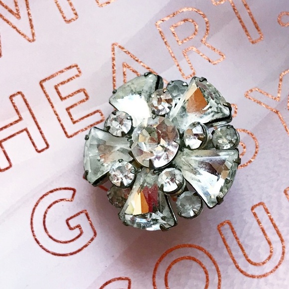 . {WINTER IS COMING} Snowflake brooch - Picture 4 of 6