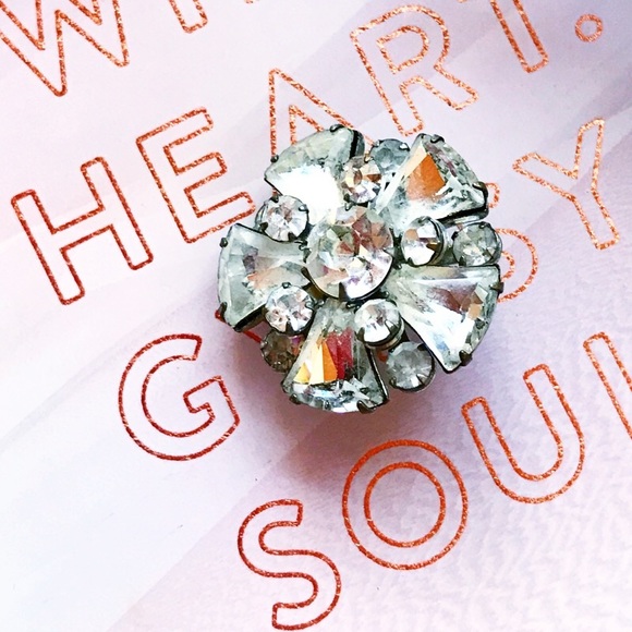 . {WINTER IS COMING} Snowflake brooch - Picture 3 of 6