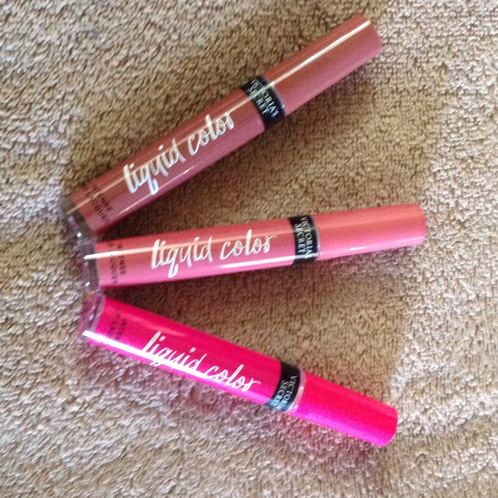 3 VS LIP COLORS