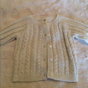 NWOT❗️ Baby B'Gosh Cream with Gold sweater. 9M