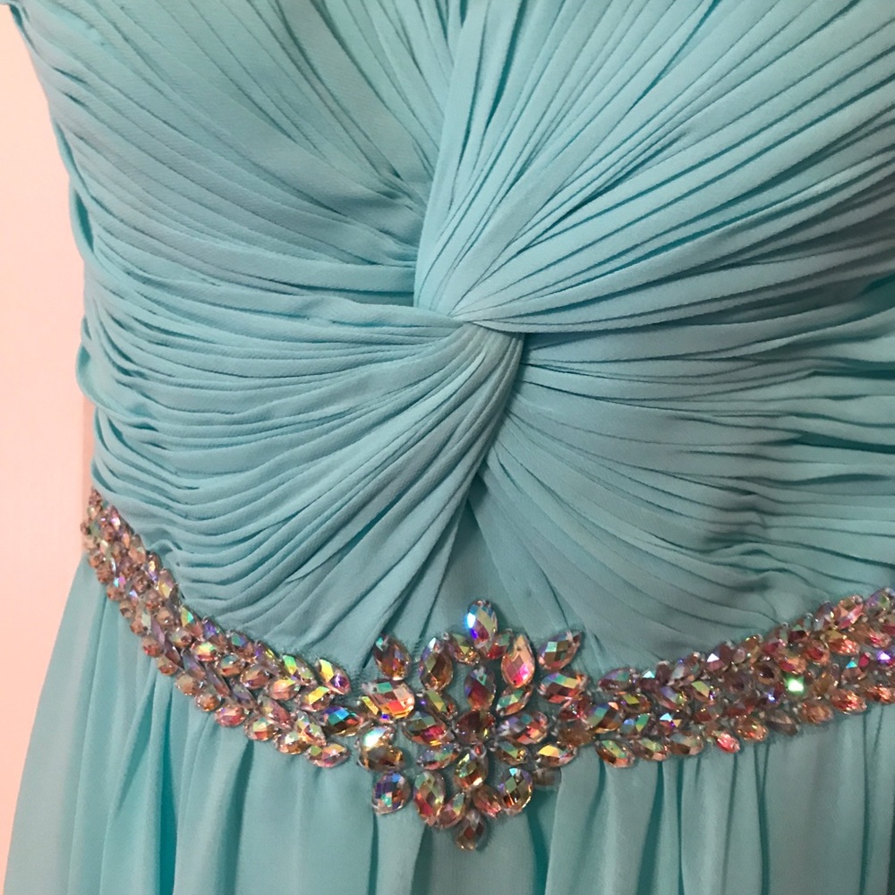 HOMECOMING DRESS!!!! - Picture 3 of 6