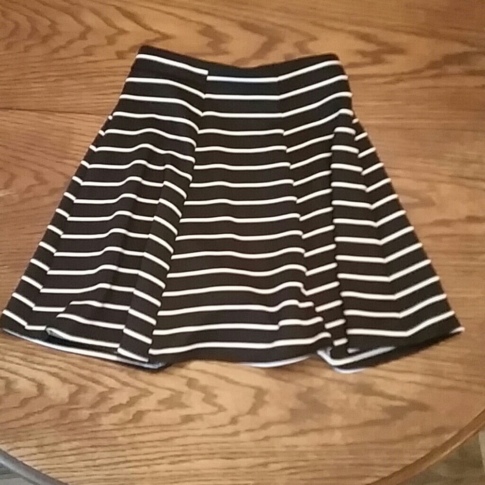 TEMP PRICE DROP Black/White Skater Skirt