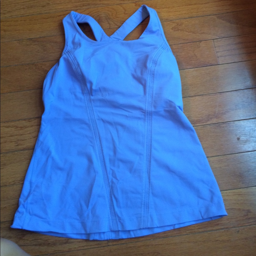 Lululemon workout top