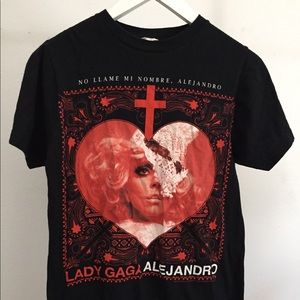 Lady Gaga black T-shirt