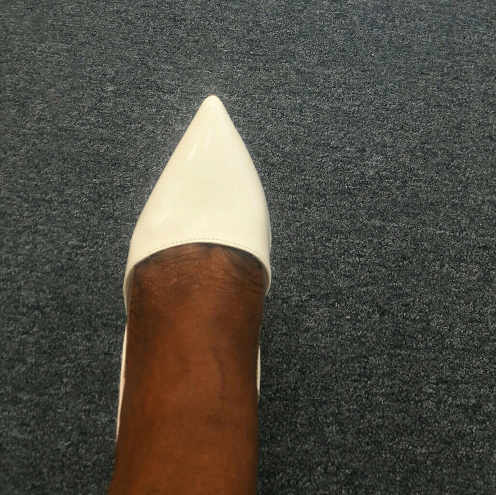 👠NEW👠White Patten pumps - Picture 3 of 3