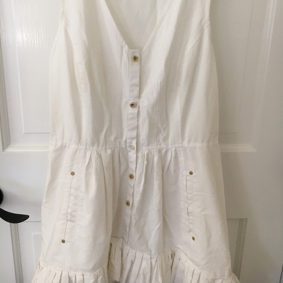 Beautiful dress from anthropologie - Picture 3 of 5