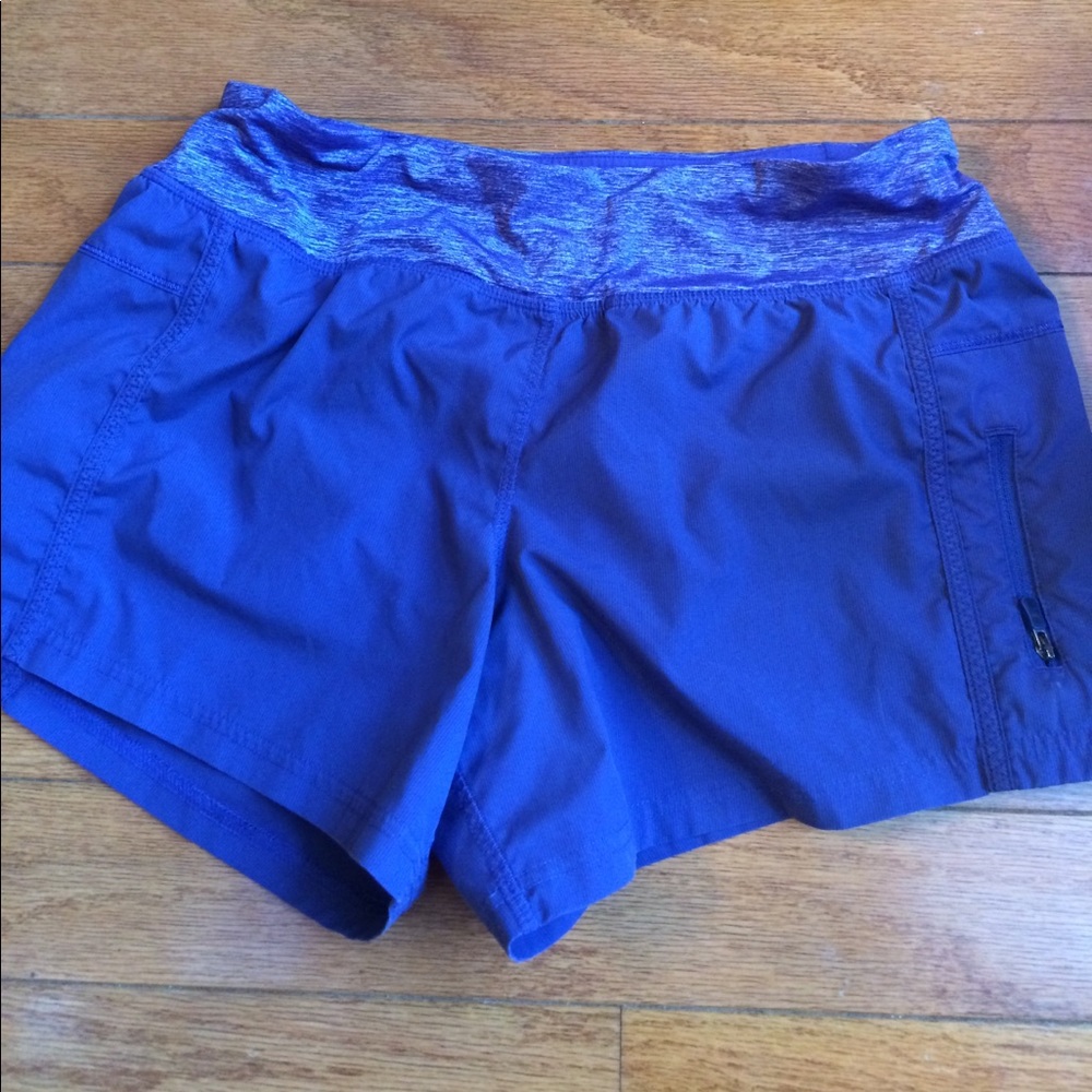 Lululemon workout shorts with liner