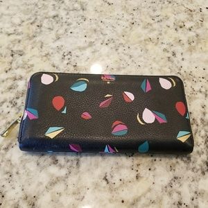 FLASH SALE: Fossil Black Patterned Wallet