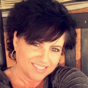Meet your Posher, Angie