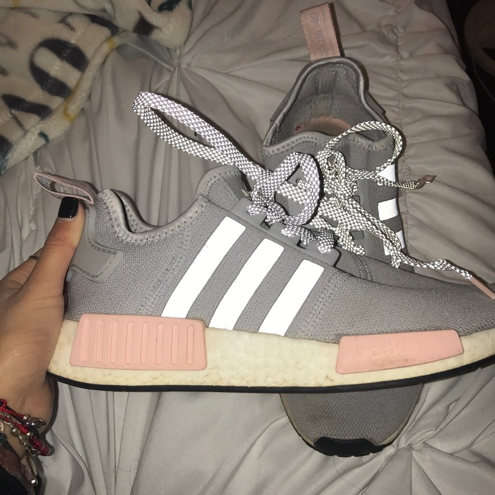 ADIDAS WOMENS NMD SZ 9