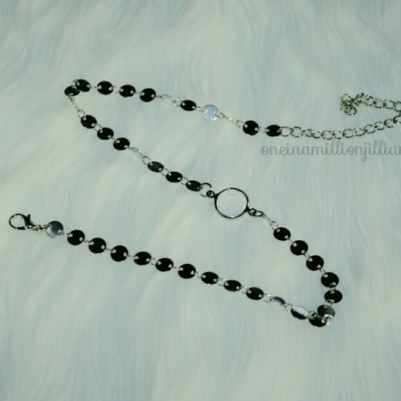 Short Silver Disk Necklace - Picture 2 of 3