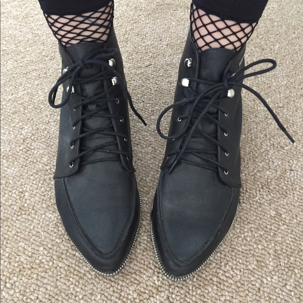 Size 8 Black Leather Flat Jeffery Campbell Booties
