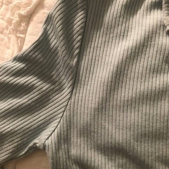 Forever 21 baby blue long sleeve top - Picture 5 of 5