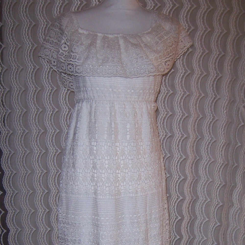 NWT Gianni Bini Ivory Lace Maxi Dress Sz XS