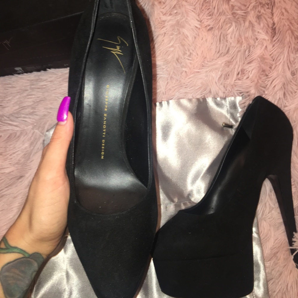 Giuseppe zanotti Debra 105 suede pumps black