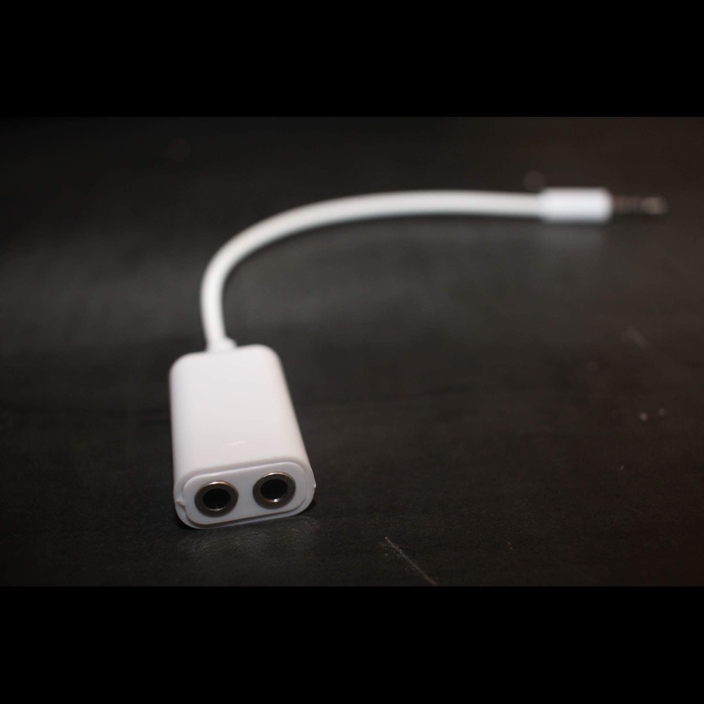 LISTEN TO AUDIO WITH YOUR FRIENDS AND LOVED ONES
