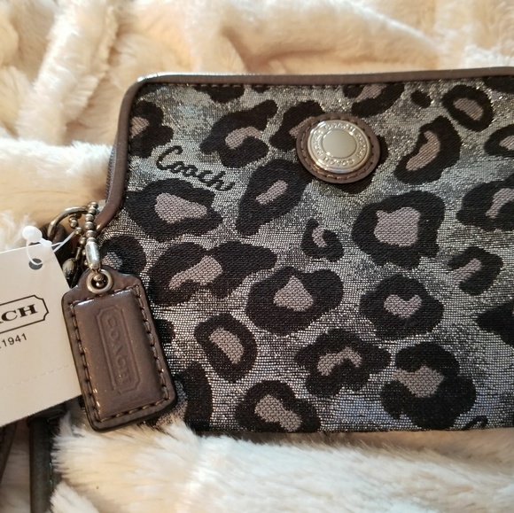 Coach wristlet - Picture 1 of 2