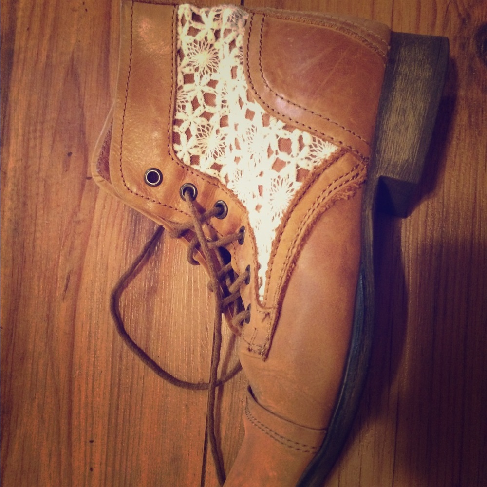Steve Madden Boots