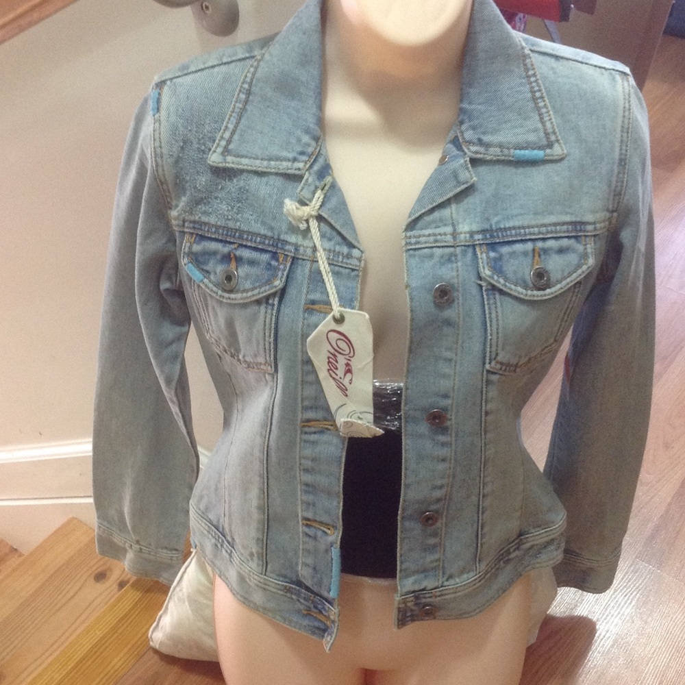 NWT Jean jacket with design on back