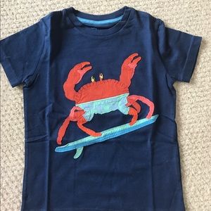 Mini Boden appliqué crab t-shirt