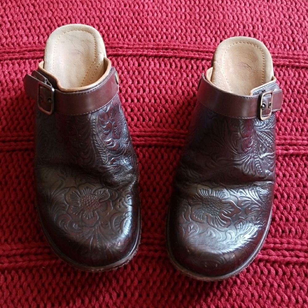 Nurture made in Brazil leather upper Size 7