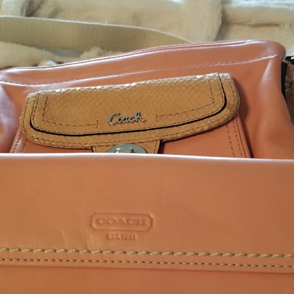 Coach - Picture 2 of 4