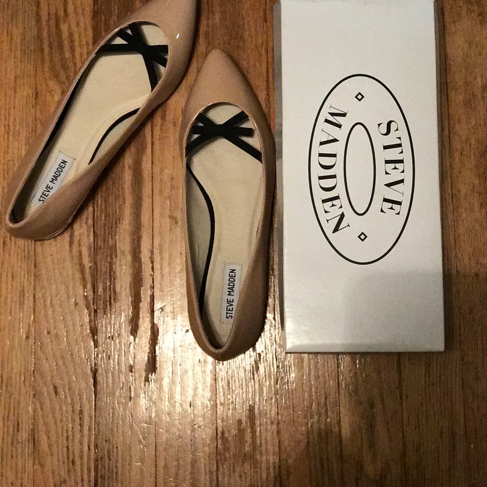 Steve Madden Nude Frenchii Pointed Ballet Flat