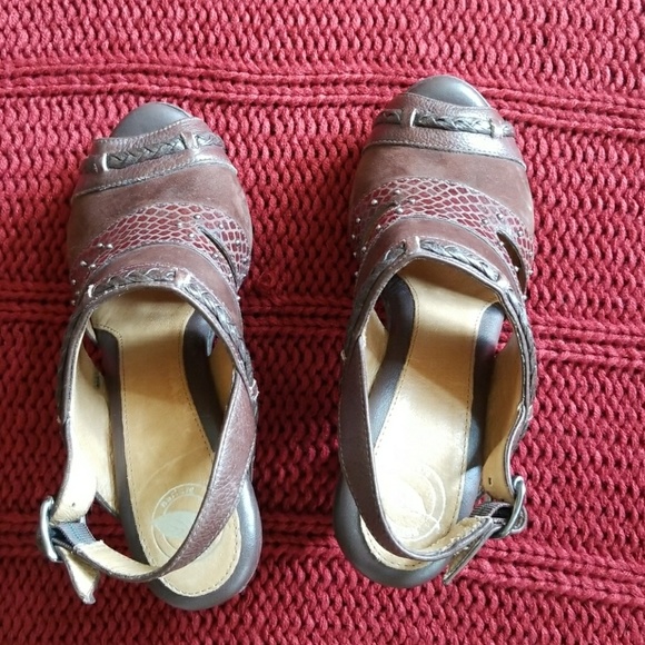 Nurture made in Dominican Republic Size 6 1/2 - Picture 3 of 3