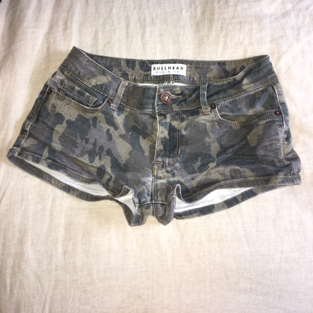Bullhead Denim Co. Camo Shorts