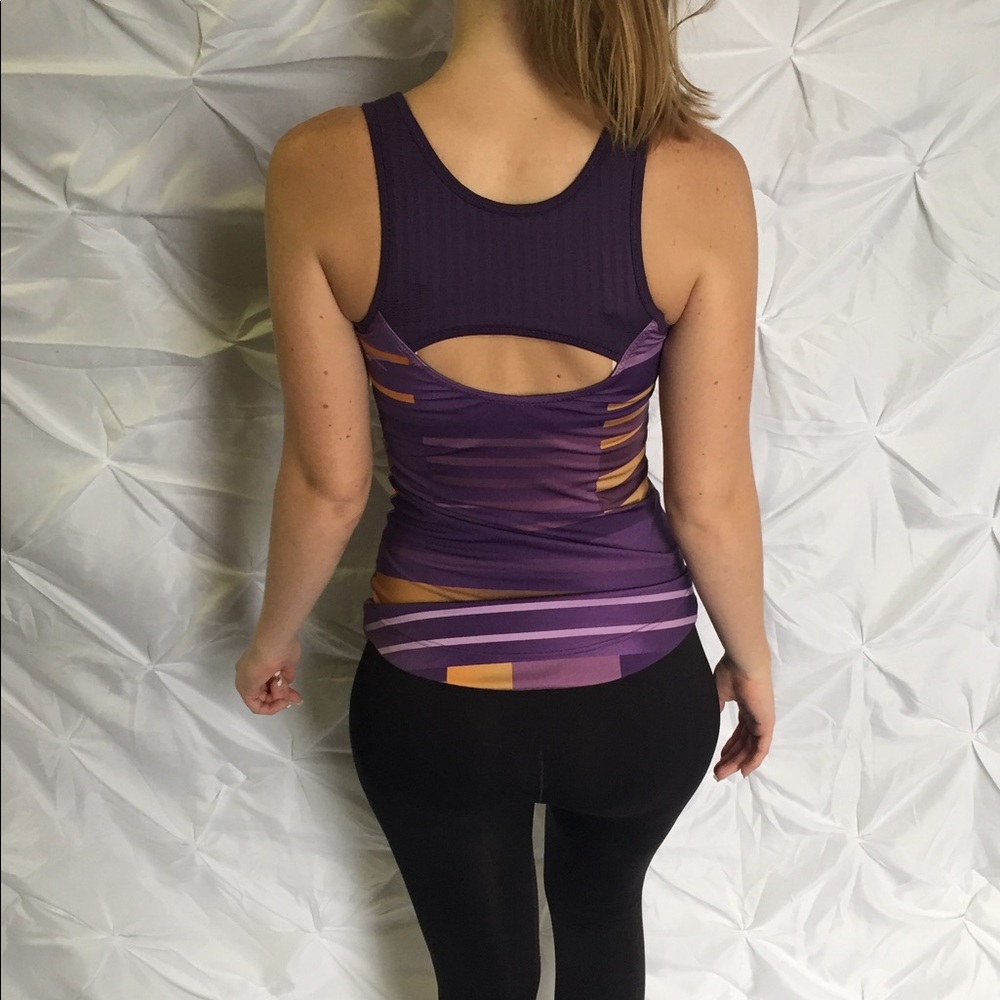 Reebok Zumba Hauts Sports Top.