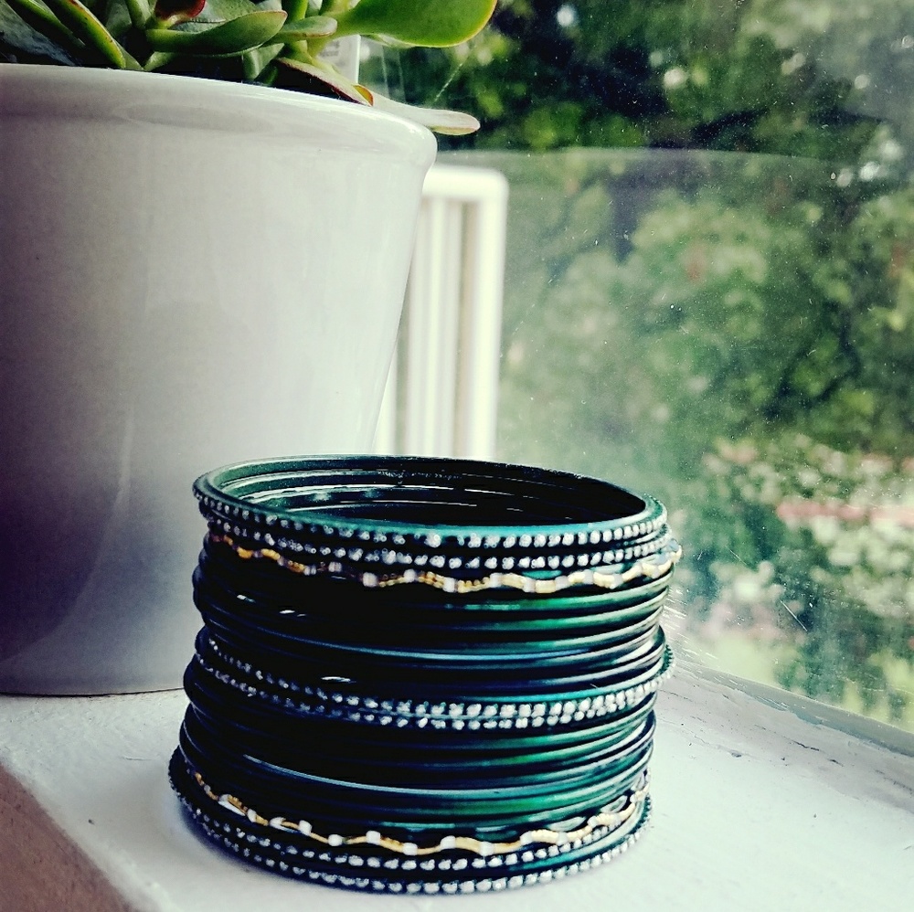 Bangle bracelets - Picture 3 of 4