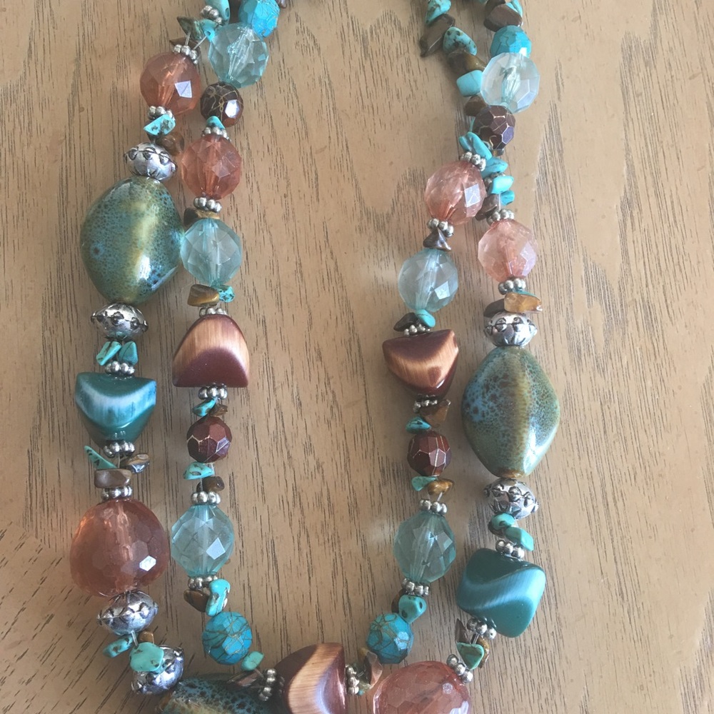 Turquoise wood and stones choker style necklace