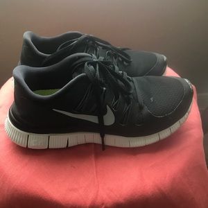 NIKE FREE 5.0