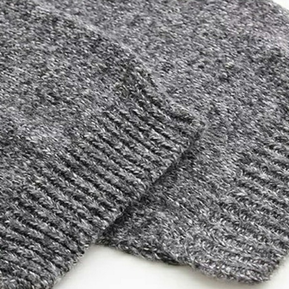 ONLY 3 LEFT! NWT Sweater Oversized and Comfy! - Picture 4 of 5