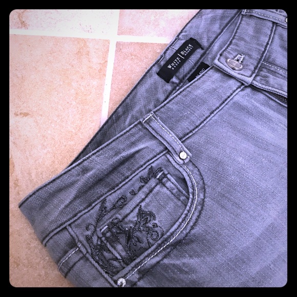 Jeans - Picture 2 of 4