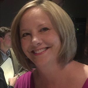 Meet your Posher, Laina