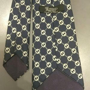 💯 vintage Gucci silk tie