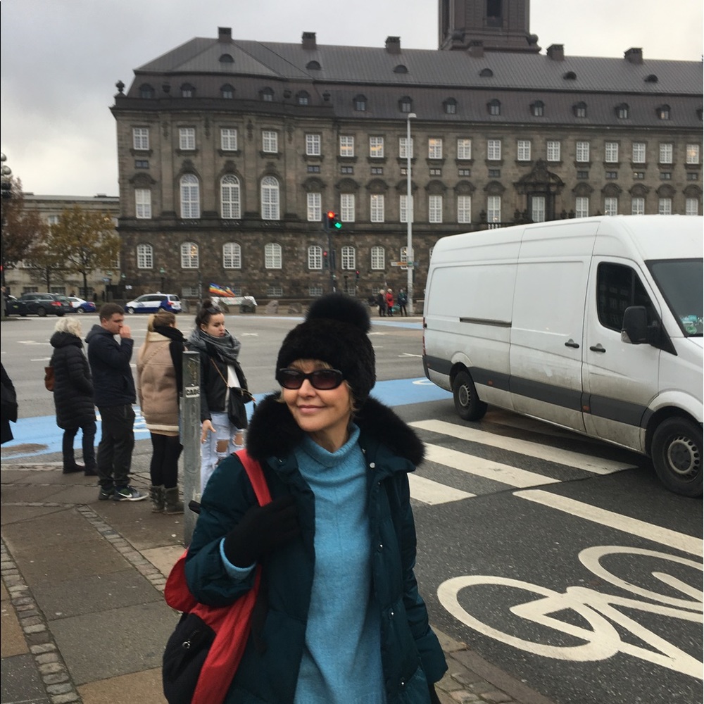 Meet your Posher, Lubov