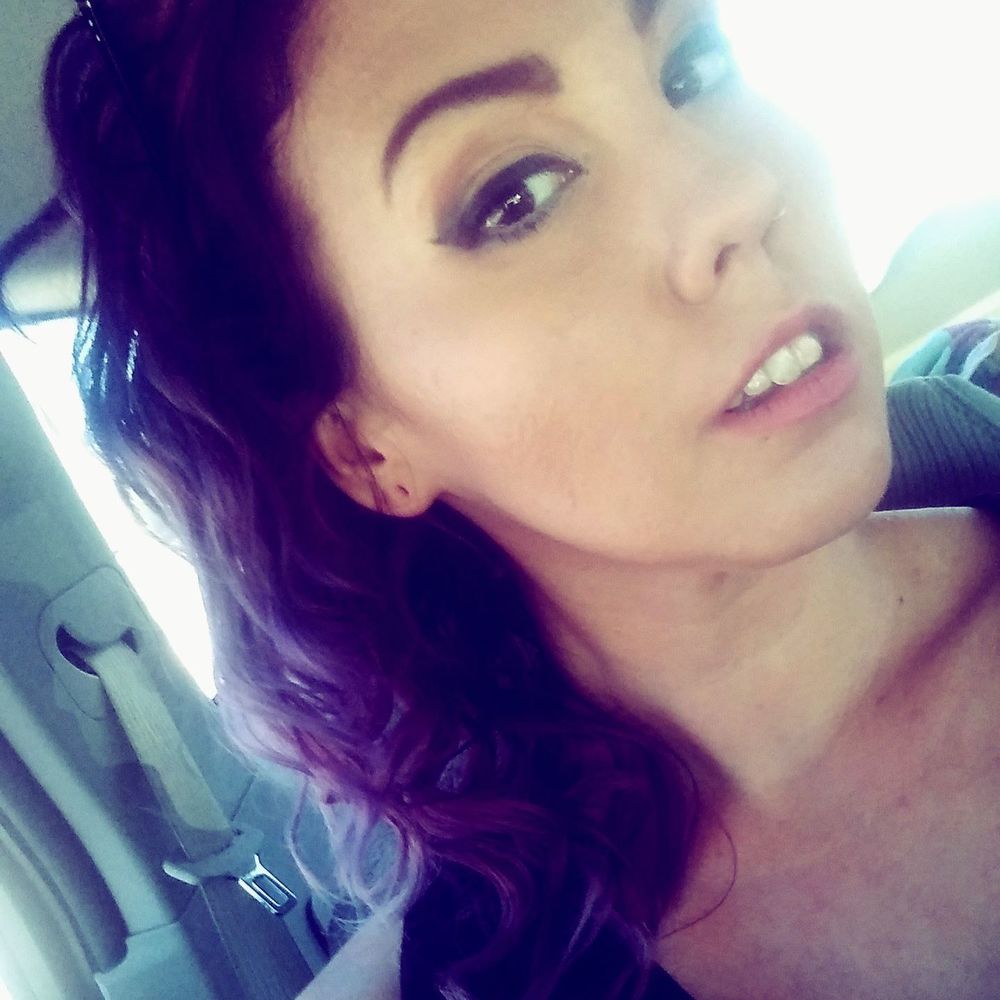 Meet your Posher, Kenzi