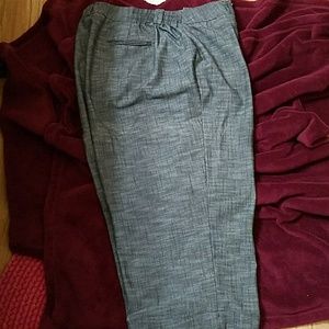 EUC PLUS SIZE CAPRI