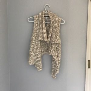 Kenzie fur vest