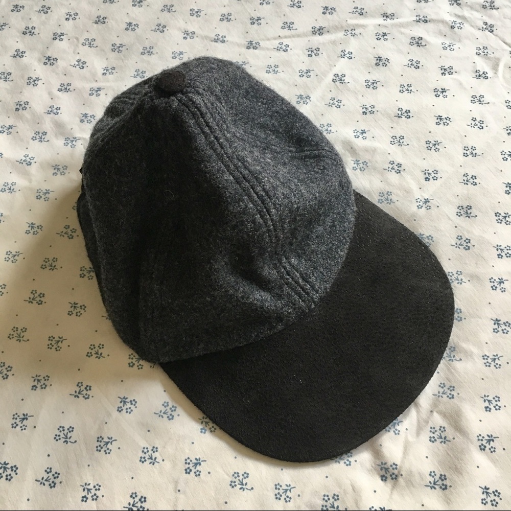 Grey/charcoal wool baseball cap/hat