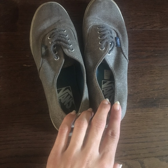 CLOSET CLOSING - Picture 5 of 5